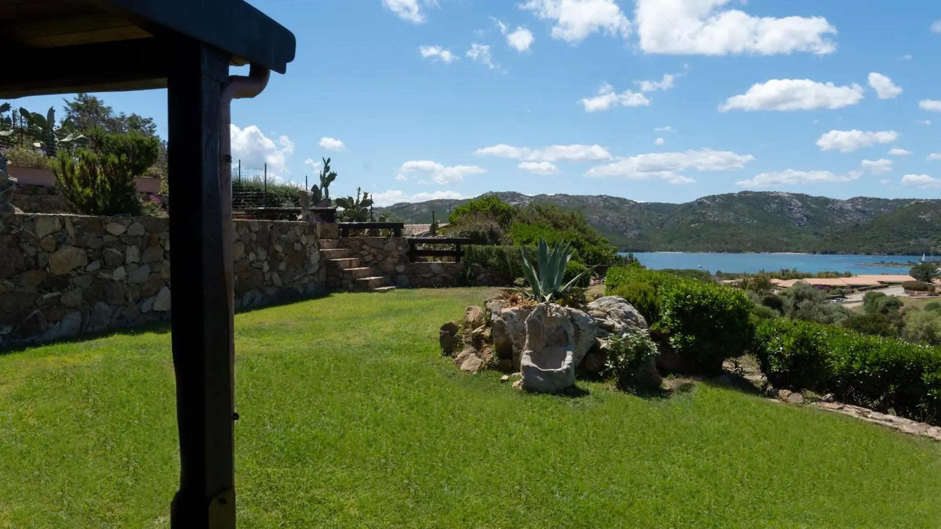 Villa Capodorso, Palau Porto Pollo